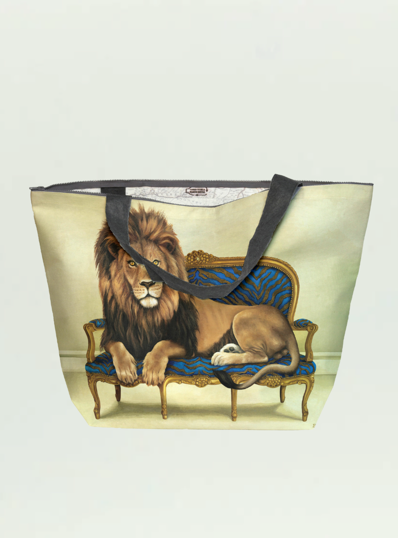 Lion at Leisure Maxi Bag