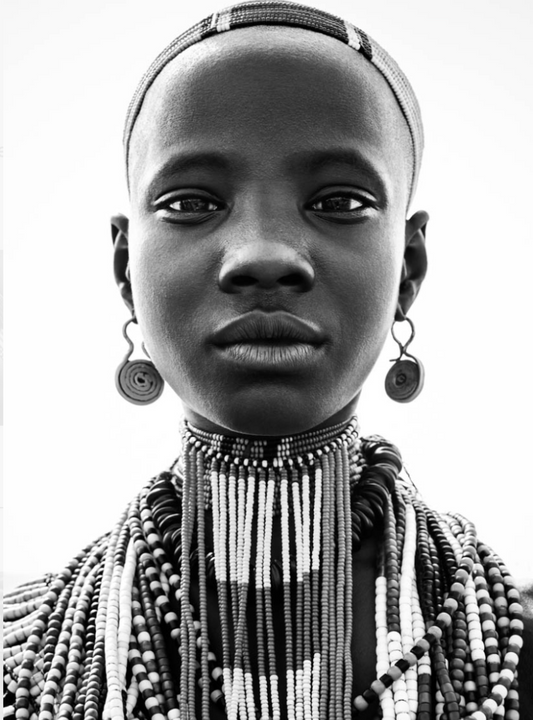 Arbore Women Canvas Print