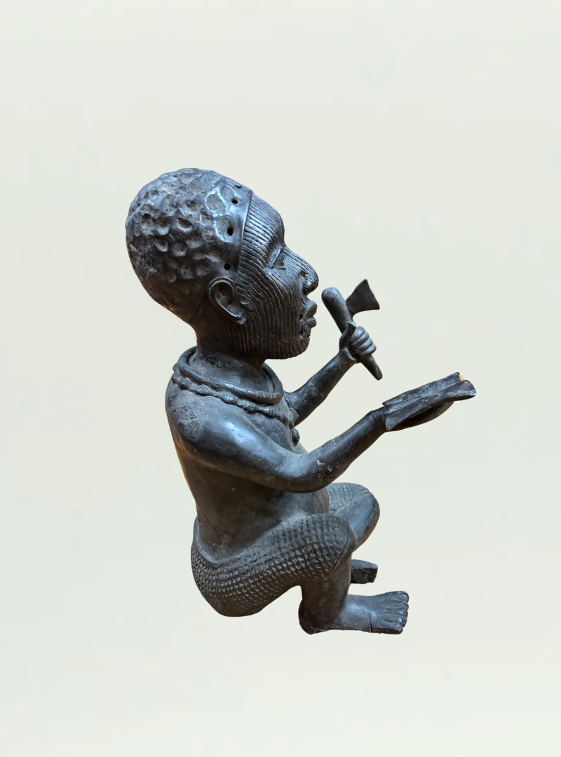 Bronze Praying Figure